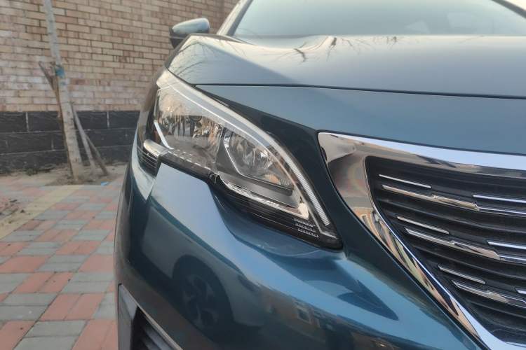 Used Peugeot 5008 2017 350THP 7-Seater Elite Edition
