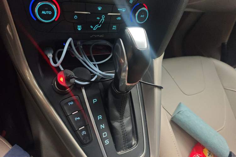 Used Ford Focus 2015 Sedan EcoBoost 180 Automatic Flagship Model
