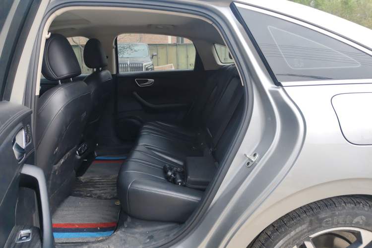 Used Roewe D7 2023 DMH 125km Superior Edition