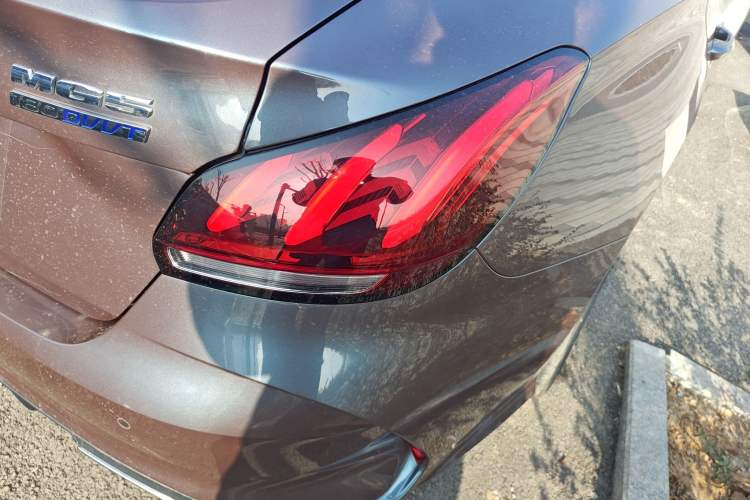 Used MG 5 2022 180 DVVT CVT Youth Luxury Edition