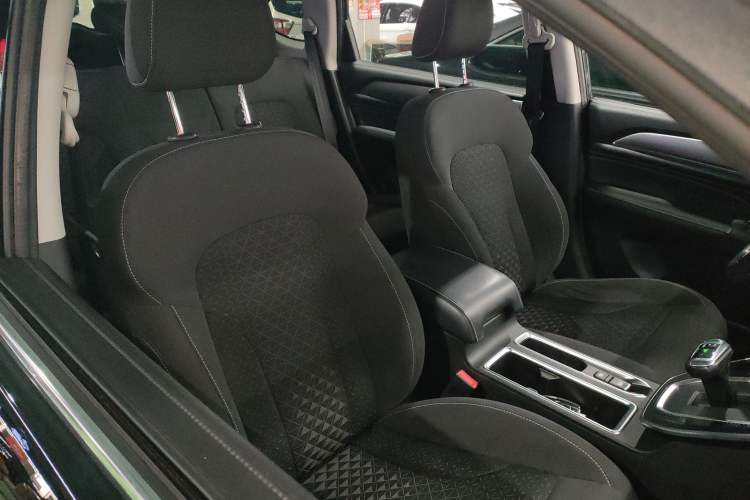 Used Haval M6 2021 PLUS 1.5T DCT Elite Smart Connectivity Model
