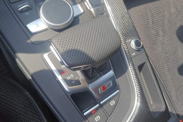 Used Audi S4 2018 S4 3.0TFSI Gear Lever