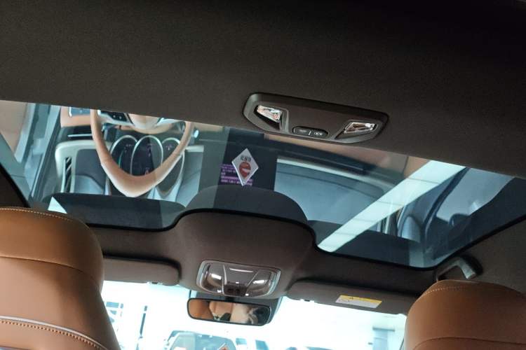 Used ORA Lightning Cat 2024 Dark Night Edition 555km Prestige Version
