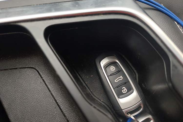 Used Geely Auto Vision X3 2020 1.5L CVT Luxury Model