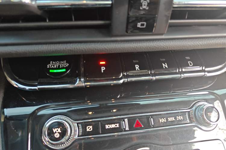 Used Lincoln Corsair New Energy 2021 PHEV Four-Wheel Drive e-Enjoy Edition
