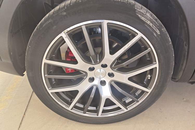 Used Maserati Levante 2016 3.0T Standard Edition Exterior 5