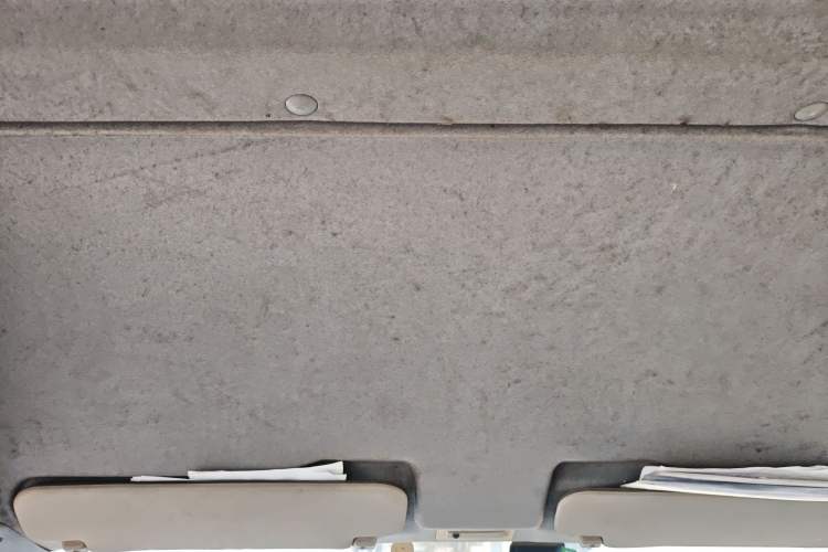 Used Ford Classic Transit 2015 2.8T Diesel Multi-Function Vehicle Short Wheelbase 6-Seater Mid-Roof Edition JX493ZLQ4 Headliner