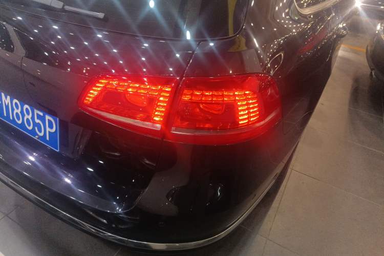 Used Volkswagen Magotan (Import) 2012 Travel Edition 2.0 TSI Luxury Version
