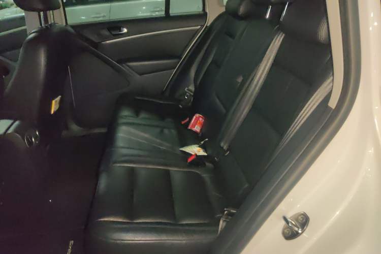 Used Volkswagen Tiguan 2013 1.8 TSI Automatic Two-Wheel Drive Comfort Edition Left Rear Seat