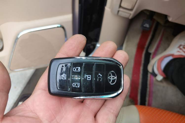 Used Toyota Alphard 2011 3.5L Luxury Edition Vehicle Key