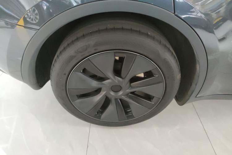 Used Tesla Model Y 2024 Rear-Wheel-Drive Version