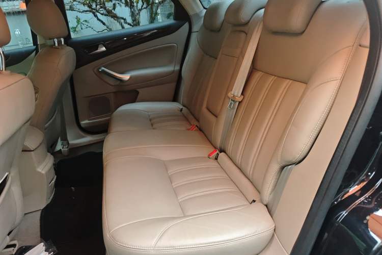 Used Ford Mondeo 2011 2.0L GTDi240 Ultimate Edition Left Rear Seat