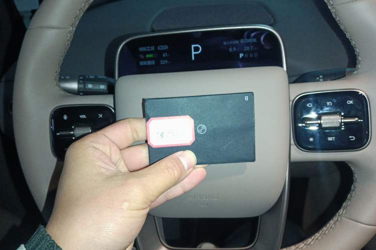 Used Li Auto Li Auto i6 2025 Model Four-Wheel-Drive Standard Type
