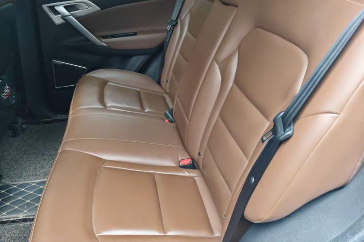 Used Geely Auto Emgrand X7 Sport 2016 1.8TD Automatic ZhiZun Version
