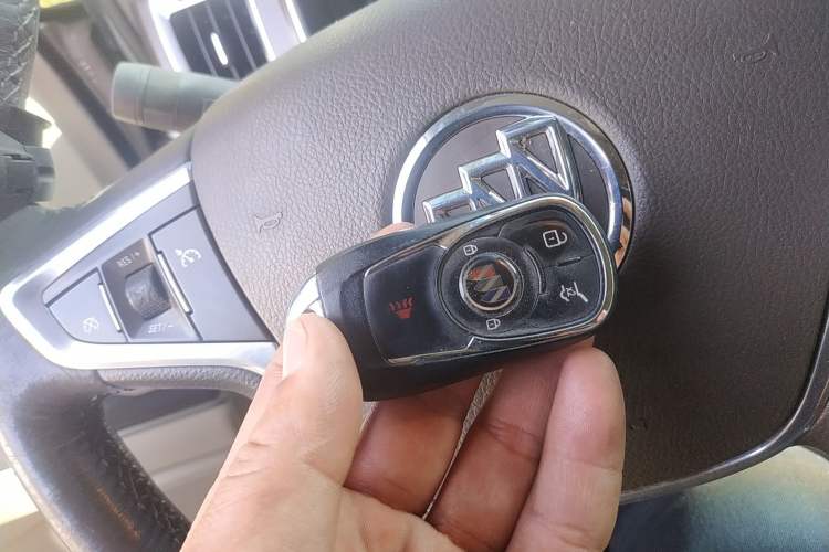 Used Buick GL8 2011 2.4L LT Luxury Business Executive Edition Vehicle Key