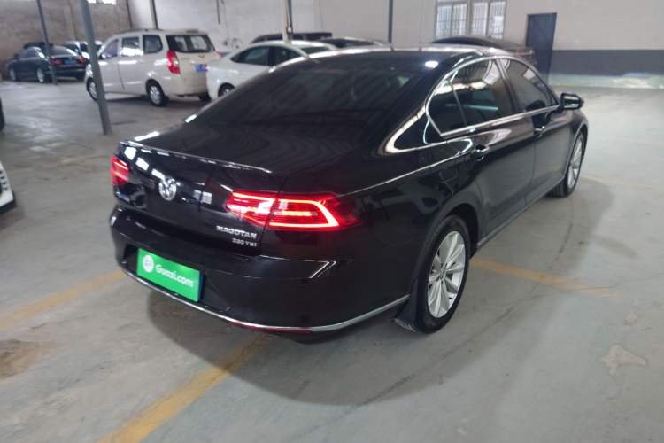 Used Volkswagen Magotan 2018 330TSI DSG Advanced Model
