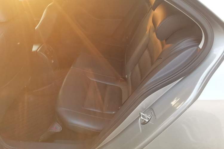 Used Volkswagen Sagitar 2014 1.4TSI Automatic Luxury Model
