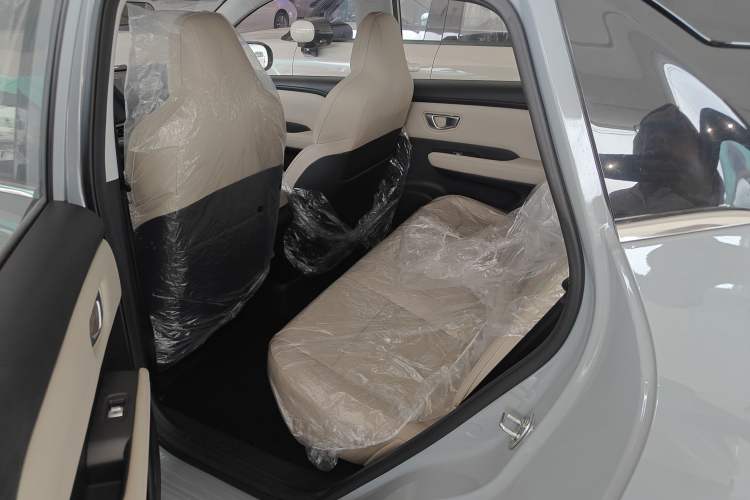 Used Wuling Bingo PLUS 2024 330 km Range Five-Seater Version