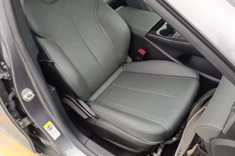 Used BYD Qin PLUS 2025 DM-i Smart Drive 55KM Leading Model
