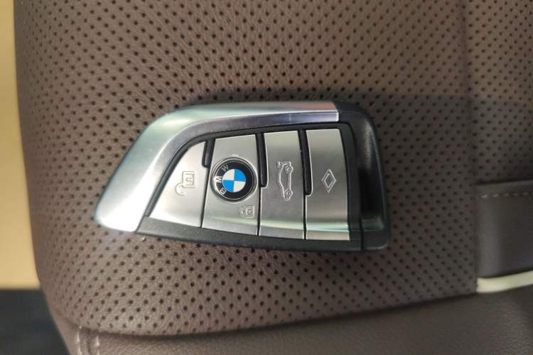 Used BMW 5 Series New Energy 2022 Updated Version 535Le Luxury Package Interior 1