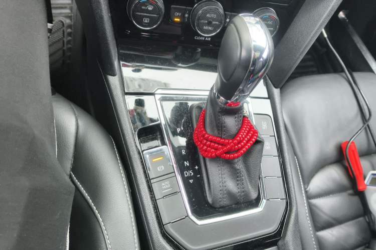 Used Volkswagen Lamando 2018 280TSI DSG Comfort Edition Gear Lever