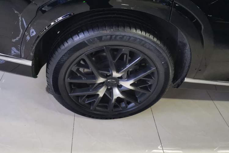 Used GAC Trumpchi GS8 2022 Dual-Engine Series 2.0TM Two-Wheel Drive Prestige Edition (7 Seats) Right Rear Wheel Hub