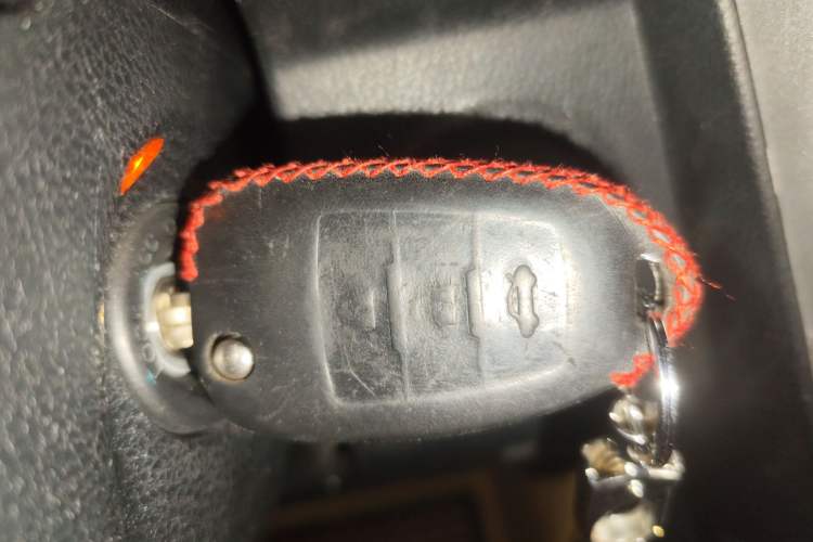 Used Bestune X80 2013 2.0L automatic luxury version