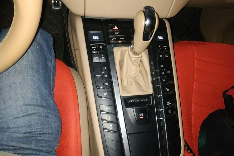 Used Porsche Macan 2014 Macan 2.0T
