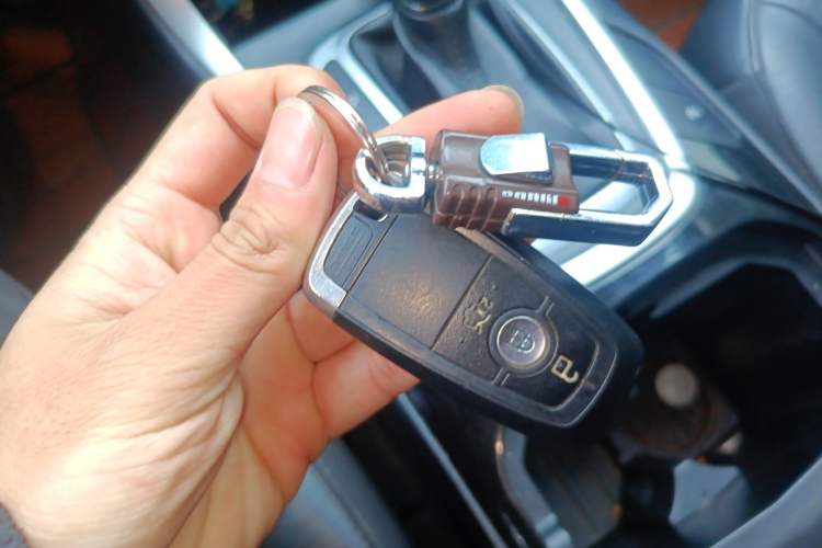 Used Ford Edge 2018 EcoBoost 245 Two-Wheel-Drive Platinum Edition 7-Seater China V Emission Standard
