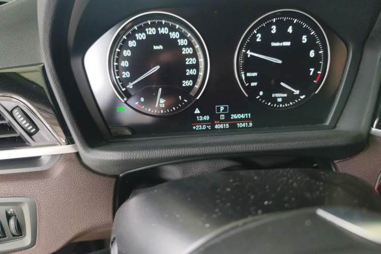 Used BMW X1 2020 sDrive20Li Fashion Model Odometer Close Up