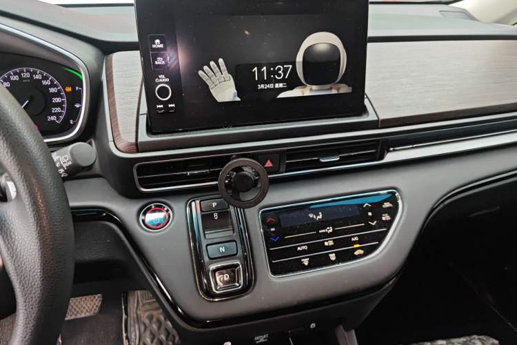 Used Honda Odyssey 2022 2.0L eHEV Sharp Smart Edition Audio And AC Panel