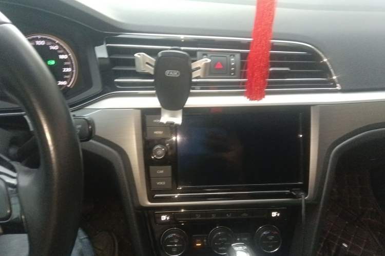 Used Volkswagen Lamando 2018 280TSI DSG Luxury Edition
