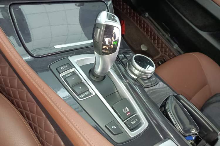Used BMW 5 Series 2014 520Li Elegant Model Gear Lever