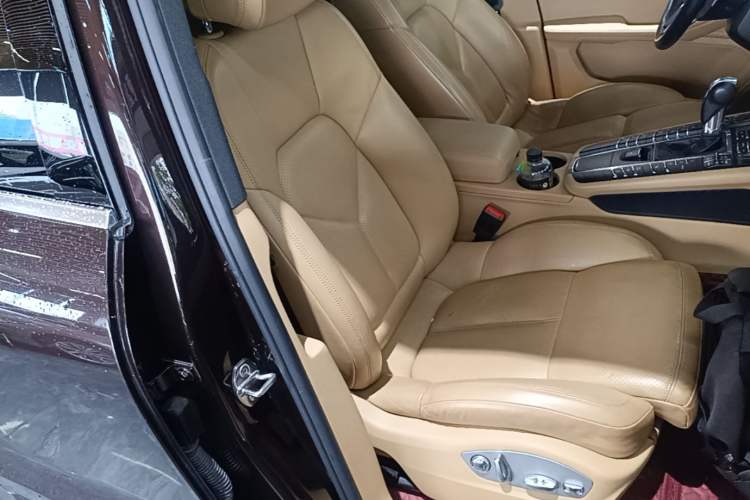 Used Porsche Macan 2017 Macan 2.0T