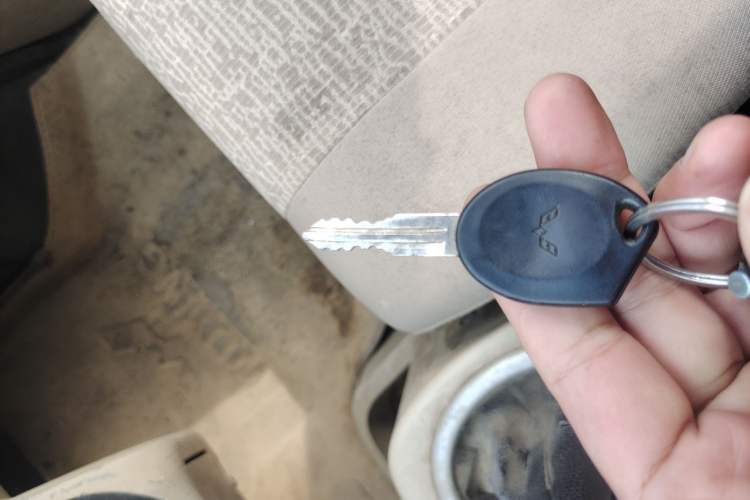 Used BAIC Weiwang 306 2011 1.3L Comfort version 7 seats Vehicle Key