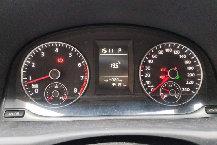 Used Volkswagen Touran 2013 1.4T DSG Comfort Edition 5-Seater
