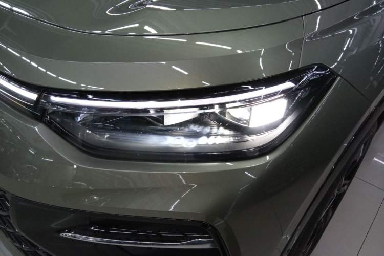 Used Volkswagen Tayron 2025 Tiguan L 380TSI 4Motion Luxury Easy Package