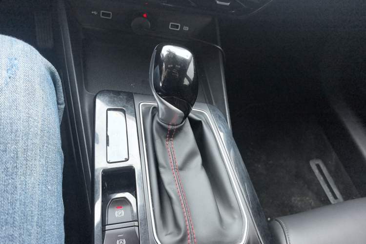 Used MG 5 2023 180 DVVT CVT Luxury Edition