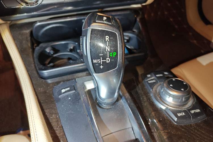 Used BMW 5 Series 2011 523Li Luxury Model Gear Lever