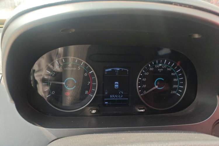 Used FORTHING Joyear S50 2014 1.5L Manual Luxury Edition