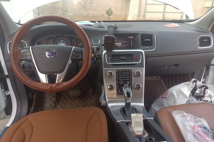 Used Volvo S60 2017 S60L T3 Smart Upgrade Edition
