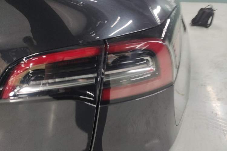 Used Tesla Model Y 2024 Rear-Wheel-Drive Version
