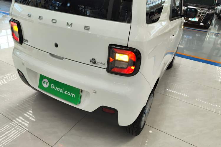 Used Geely Galaxy Panda 2024 Panda Mini 200km Endurance Bear
