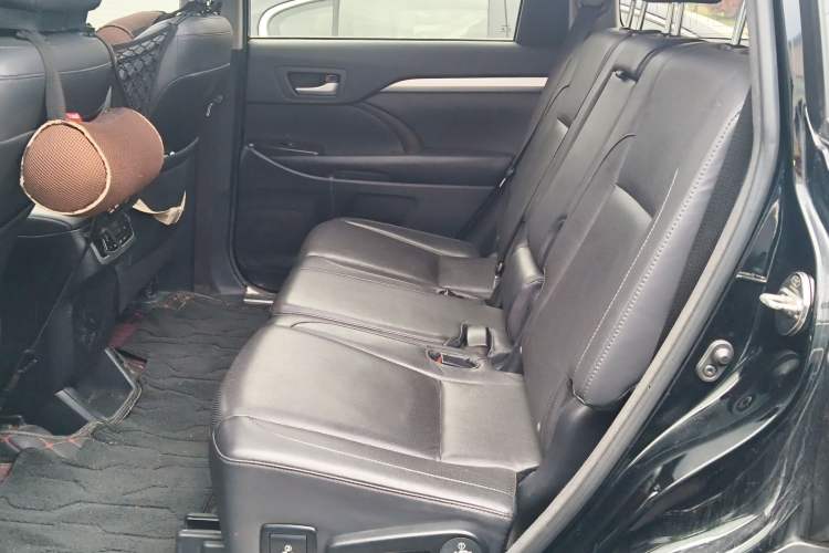 Used Toyota Highlander 2017 2.0T Four-Wheel Drive Luxury Edition 7 Seats Left Rear Seat