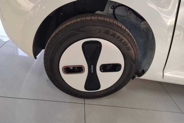 Used CHANGAN NEVO Lumin 2026 Model Treasure Edition 205km Passionate Beige Ningde Right Rear Wheel Hub