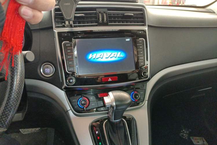 Used Haval H6 2015 Sport Edition 1.5T Automatic Two-Wheel Drive Luxury Model
