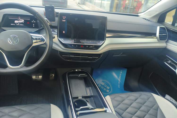 Used Volkswagen ID.6 CROZZ 2022 Long-Range PRO Edition Audio And AC Panel