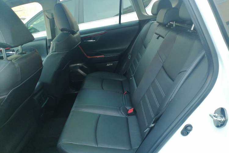 Used Toyota RAV4 2021 Revised Version Dual-Motor Hybrid 2.5L E-CVT 4x4 Elite PLUS Edition Left Rear Seat