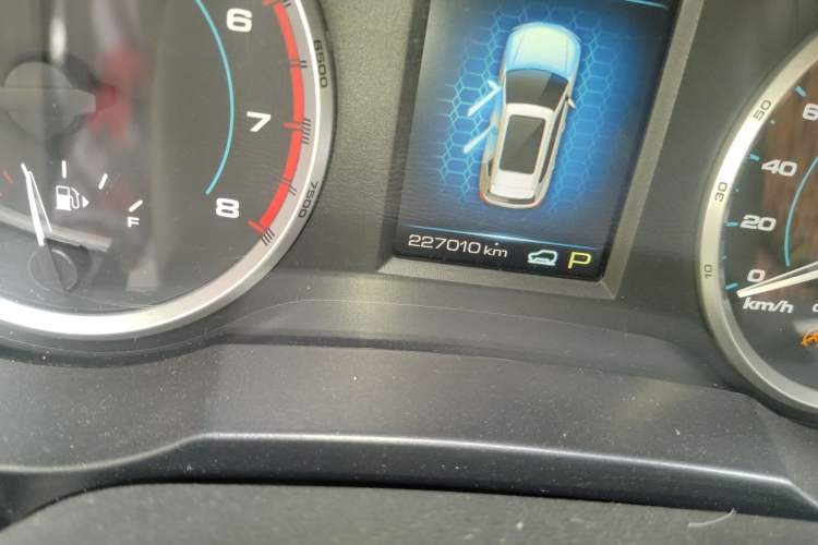 Used Haval H7 2016 Blue-Label H7 2.0T Automatic Luxury Model Odometer Close Up