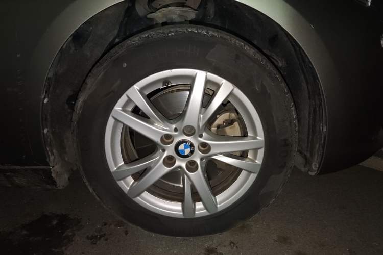 Used BMW 2 Series Active Tourer 2015 218i Leading Model Right Front Wheel Hub